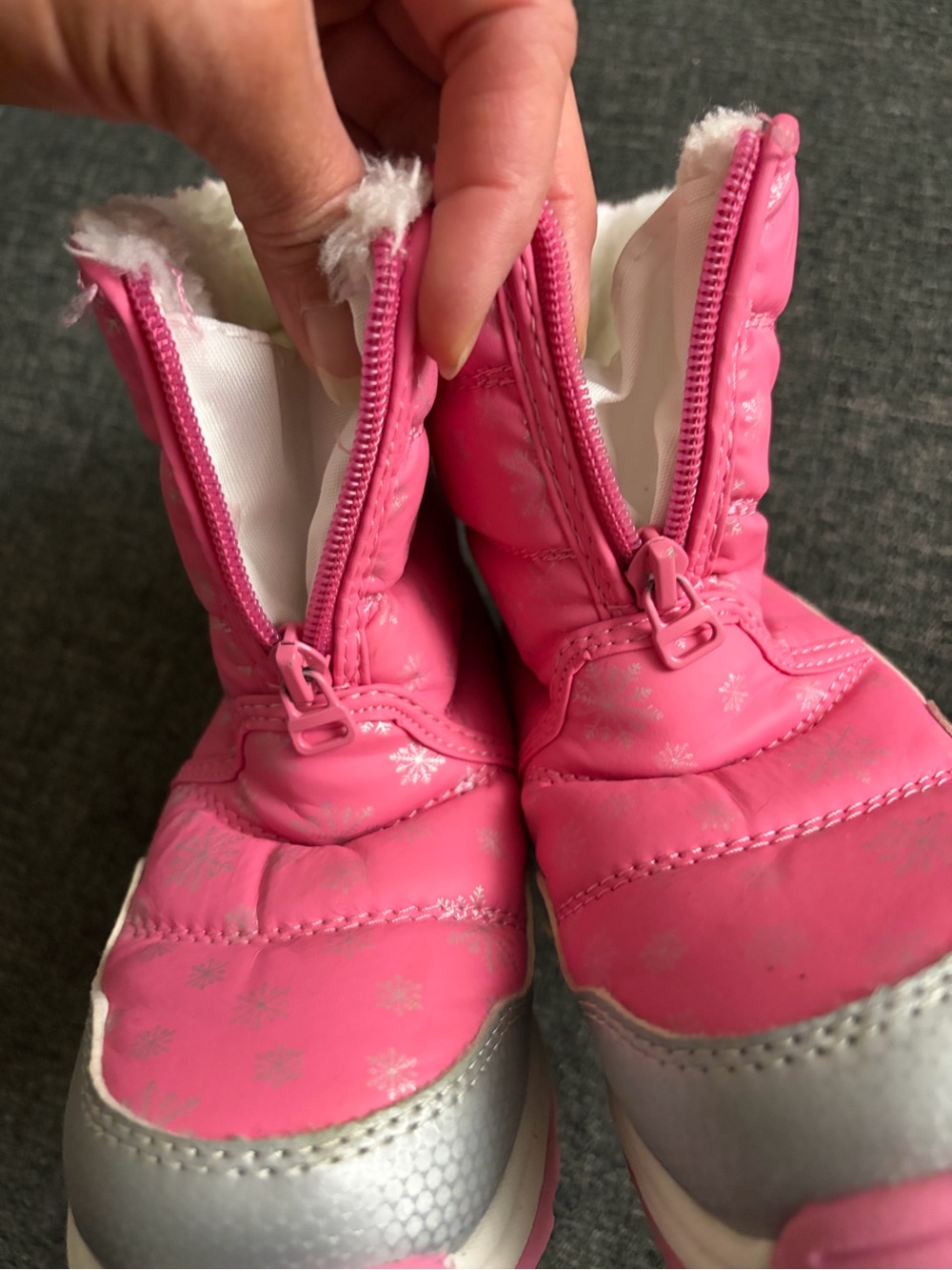 Child’s size 13 wonder nation Pink & Silver Kids Snow Boots w/Snowflake Print - Picture 5 of 8
